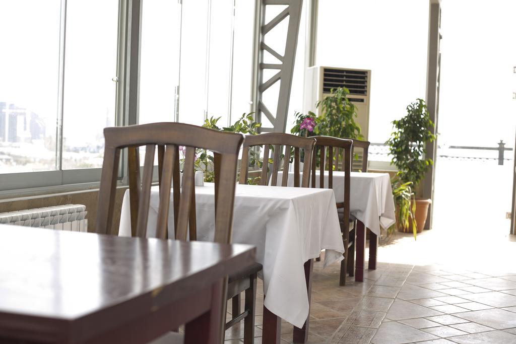 Old City Inn Hotel Bakoe Buitenkant foto